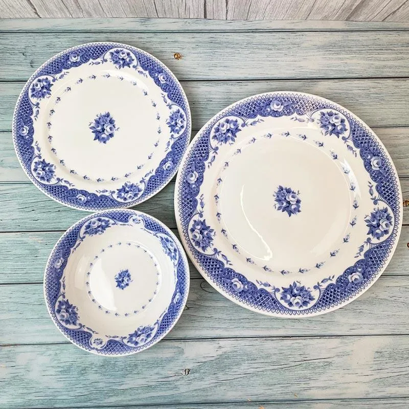 Netherfield Bone China, 12-Piece Dinner Set
